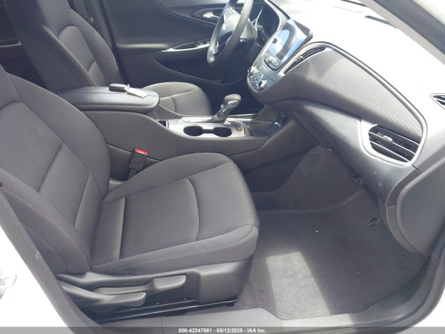 1G1ZD5ST9RF151566 Chevrolet Malibu Fwd 1lt