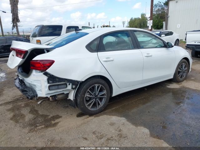3KPF24AD3RE819344 KIA Forte Lxs