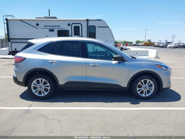 1FMCU0G61NUA56391 Ford ESCAPE SE