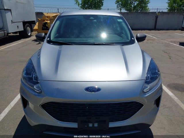 1FMCU0G61NUA56391 Ford ESCAPE SE