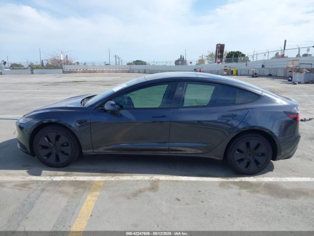 5YJ3E1EA0SF915571 Tesla Model 3 Long Range Rear-wheel Drive