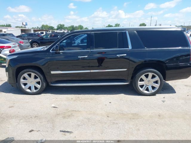 1GYS3HKJ8FR165961 Cadillac Escalade Esv Luxury