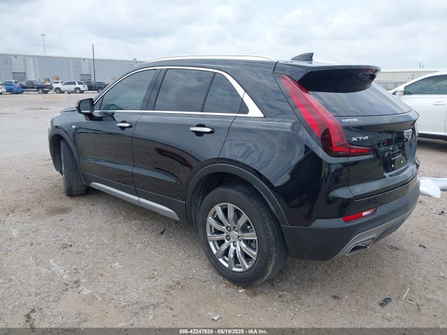 2023 CADILLAC XT4 1GYFZCR49PF176926 Photo 2