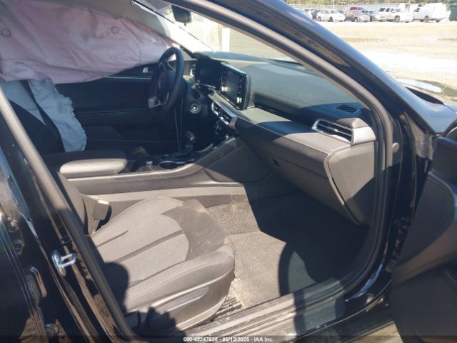 2021 KIA K5 5XXG24J21MG001419 Photo 4