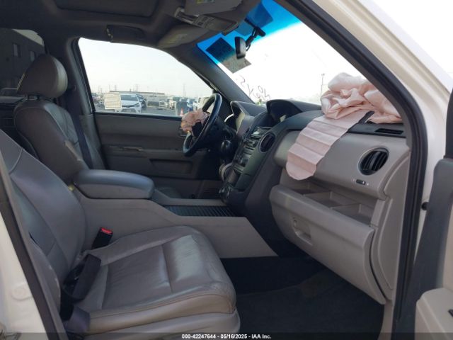5FNYF4H99FB005199 Honda Pilot Touring