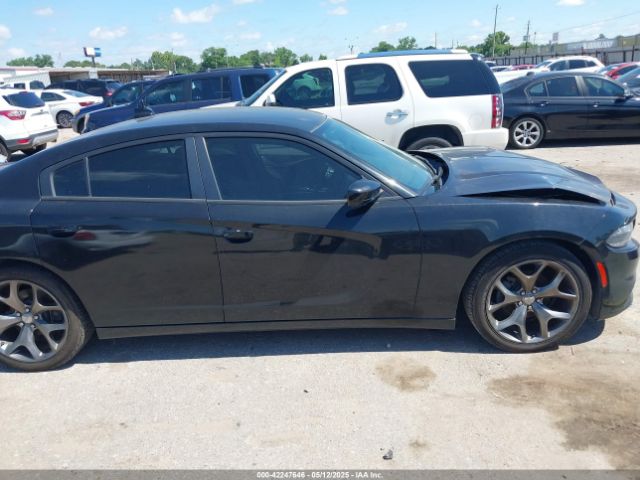 2C3CDXHG5GH357132 Dodge Charger Sxt