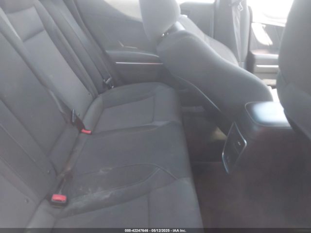 2C3CDXHG5GH357132 Dodge Charger Sxt