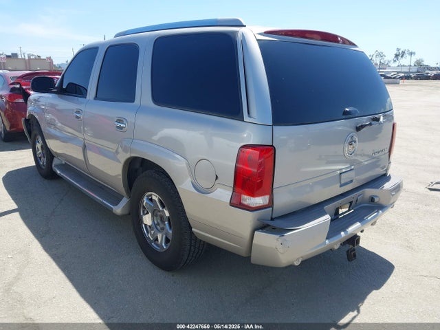 2005 CADILLAC ESCALADE 1GYEC63N65R249827 Photo 2