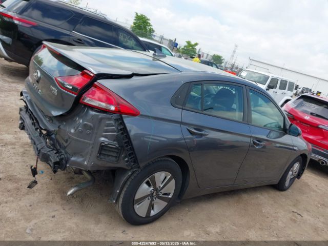 KMHC65LC4KU174675 Hyundai Ioniq Hybrid Blue