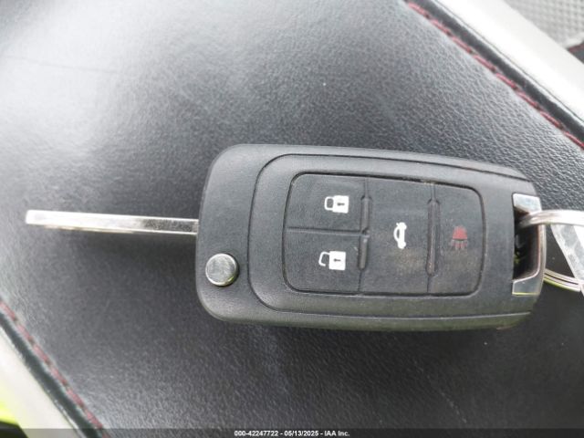 2GNFLGEK0F6409353 Chevrolet Equinox 2lt