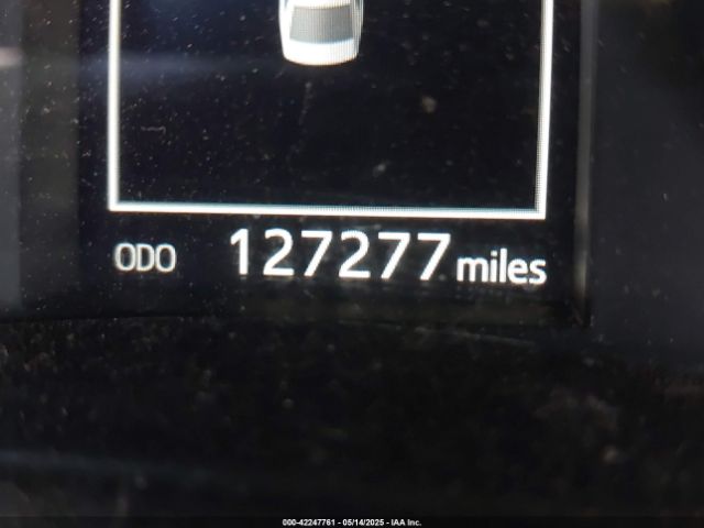 5YFBURHE3JP852240 Toyota COROLLA SE