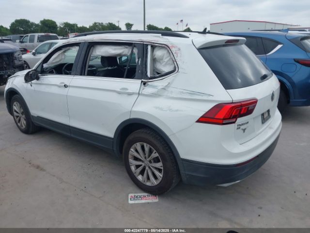 2019 VOLKSWAGEN TIGUAN 3VV3B7AX2KM044451 Photo 2