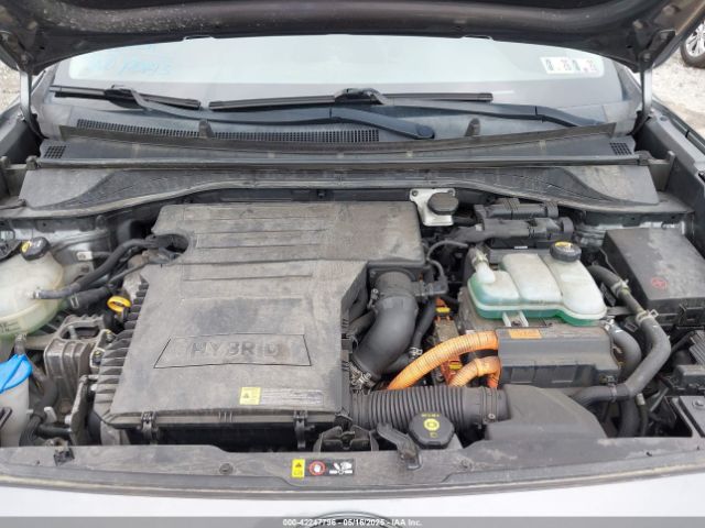 KNDCE3LC6H5081574 KIA Niro Touring