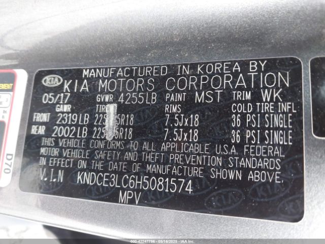KNDCE3LC6H5081574 KIA Niro Touring