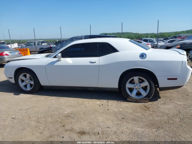 2C3CDYAG9EH213273 Dodge Challenger Sxt