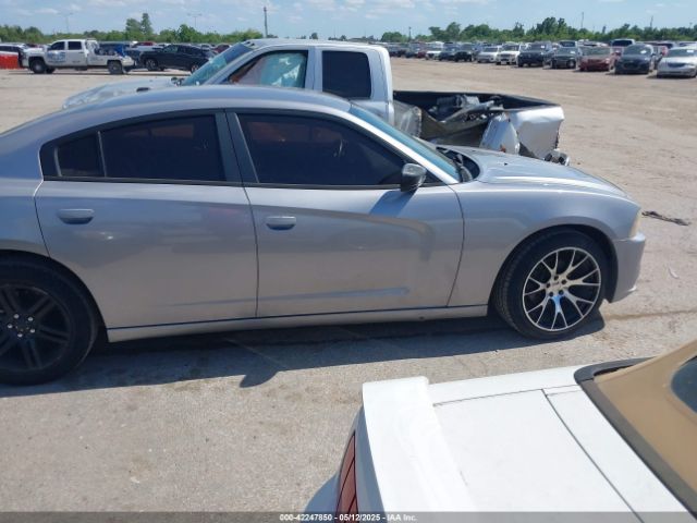 2C3CDXHG2EH173649 Dodge Charger Sxt