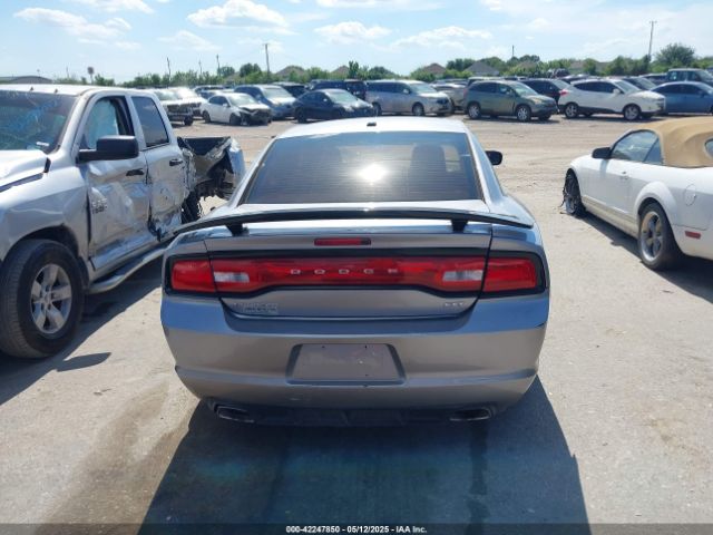 2C3CDXHG2EH173649 Dodge Charger Sxt
