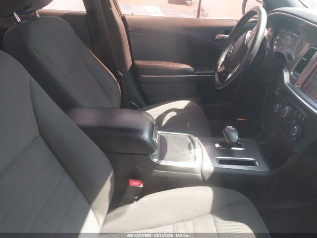 2C3CDXHG2EH173649 Dodge Charger Sxt