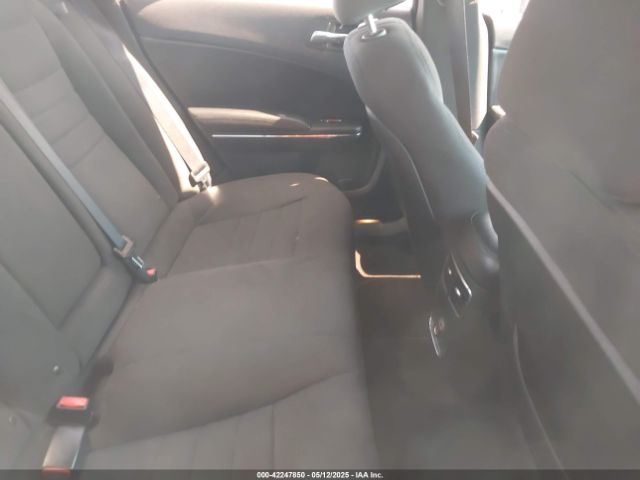 2C3CDXHG2EH173649 Dodge Charger Sxt