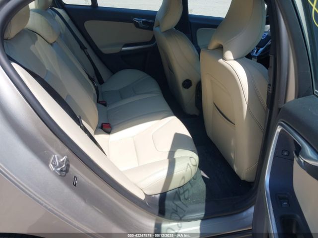 YV126MFB8F2302747 Volvo S60 T5 Premier