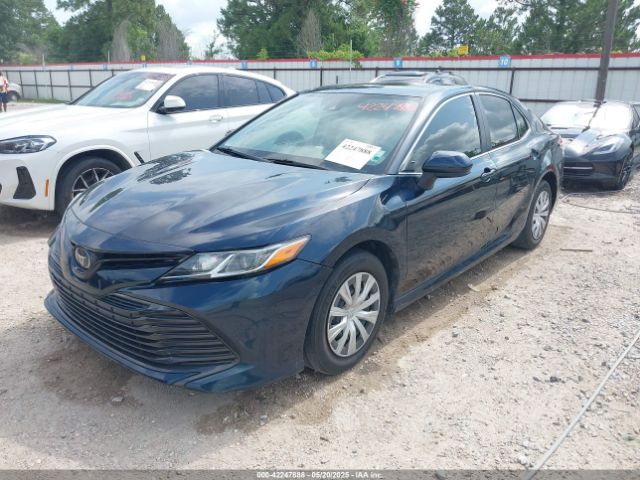 2019 TOYOTA CAMRY 4T1B11HK2KU713944 Photo 1