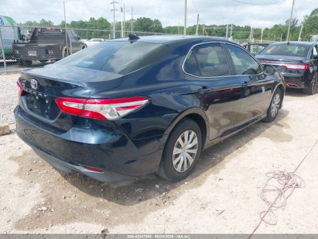 2019 TOYOTA CAMRY 4T1B11HK2KU713944 Photo 3