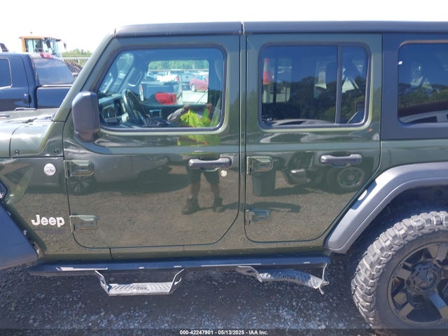 1C4HJXDG7LW323902 Jeep 2020