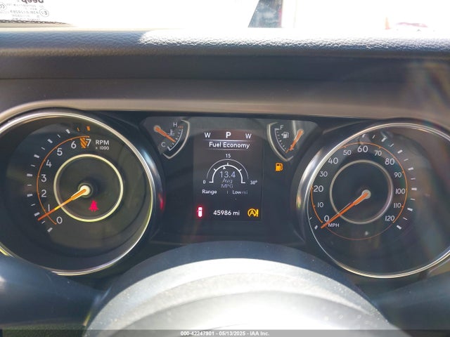 1C4HJXDG7LW323902 Jeep 2020