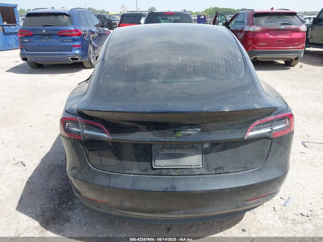 5YJ3E1EAXKF312000 Tesla 2019