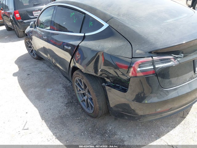 5YJ3E1EAXKF312000 Tesla 2019