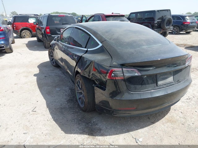 2019 TESLA MODEL 3 5YJ3E1EAXKF312000 Photo 2