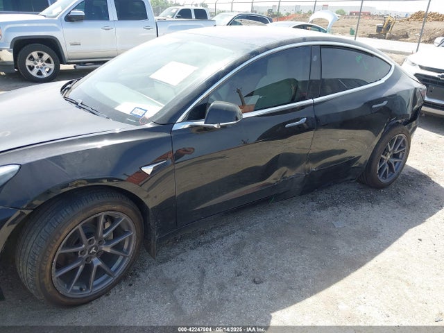 2019 TESLA MODEL 3 5YJ3E1EAXKF312000 Photo 5