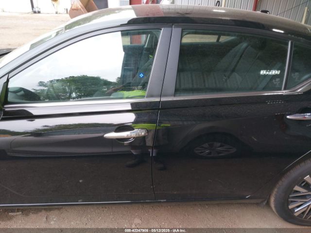 1N4BL4DV9SN363129 Nissan Altima Sv Fwd