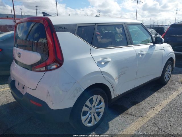 KNDJ23AU2L7701202 KIA SOUL LX