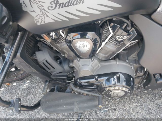 2021 INDIAN MOTORCYCLE CO. CHALLENGER 56KLCDRR6M3402634 Photo 8