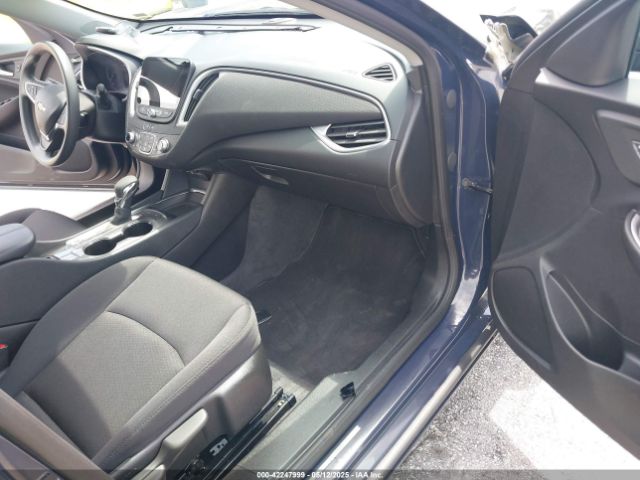 1G1ZD5ST8SF134246 Chevrolet Malibu Fwd 1lt
