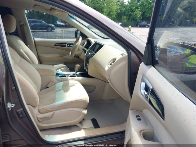 5N1AR2MN0FC704228 Nissan Pathfinder