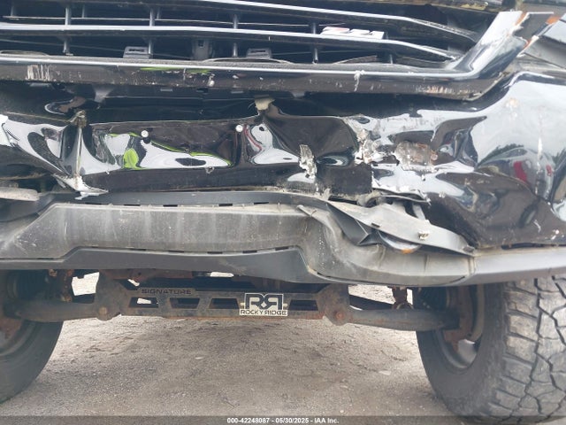 3GCUKREC6JG100880 Chevrolet Silverado 1500 2lt