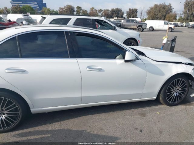 W1KAF4GB9RR237814 Mercedes-Benz C 300