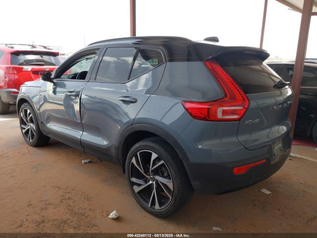 2022 VOLVO XC40 YV4AC2HM4N2655950 Photo 2