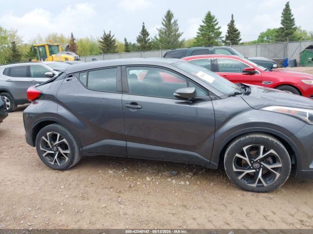 NMTKHMBX4JR023491 Toyota C-HR XLE