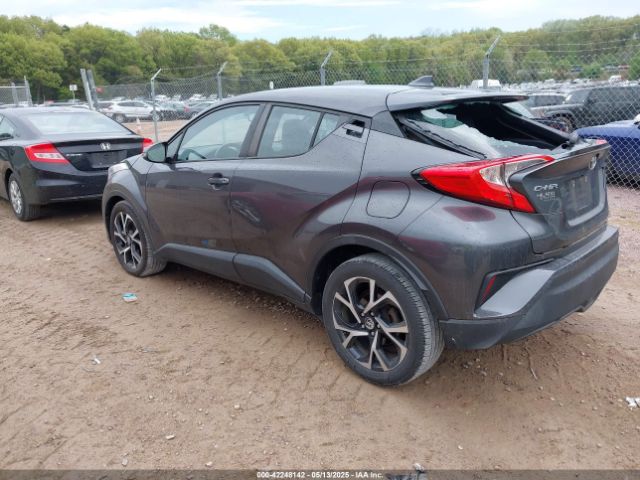 NMTKHMBX4JR023491 Toyota C-HR XLE