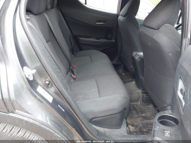 NMTKHMBX4JR023491 Toyota C-HR XLE
