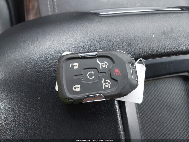 1GNSKBKC9JR132670 Chevrolet Tahoe Lt