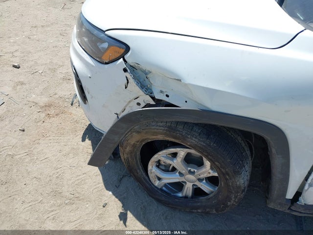 Jeep Compass 2024 3C4NJDANXRT166403 Image 18