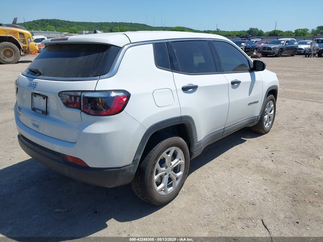 Jeep Compass 2024 3C4NJDANXRT166403 Image 4