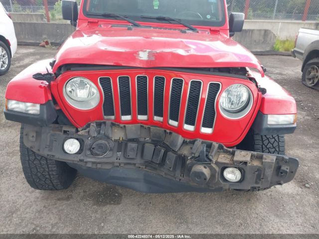 1C4HJXEG1JW310817 Jeep Wrangler Unlimited Sahara 4x4