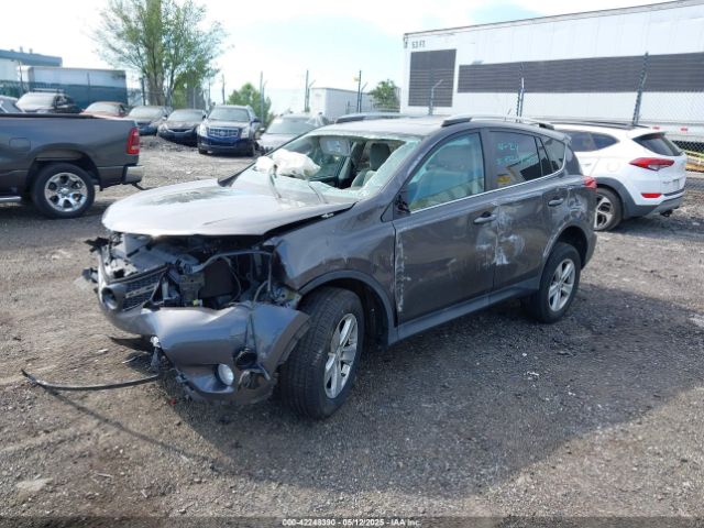 2T3RFREV0EW195521 Toyota Rav4 Xle
