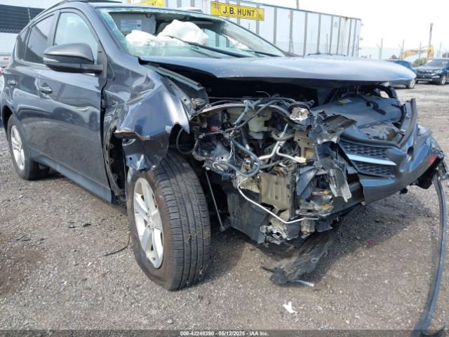 2T3RFREV0EW195521 Toyota Rav4 Xle