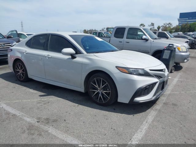 2022 TOYOTA CAMRY 4T1G11AK2NU035085